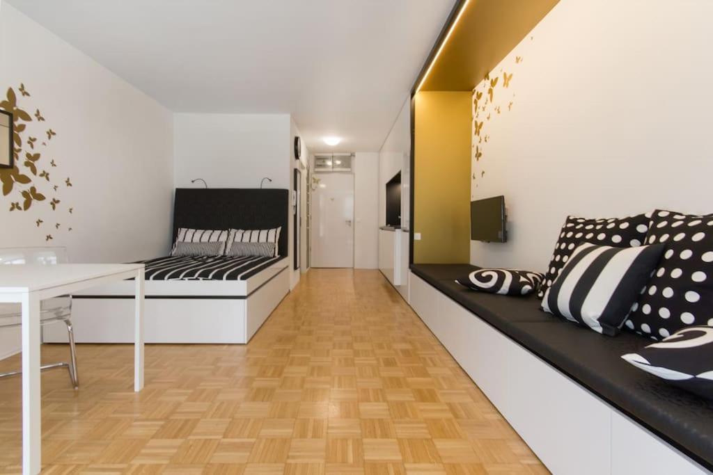 Gorgeous Central Flat With Garage Laibach Exterior foto